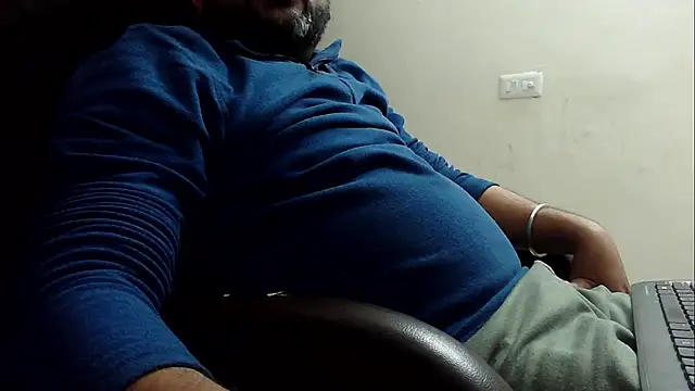 Snapshot of rentarob chatting on 21, 1, 2025 rentarob online show from 21, 1, 2025