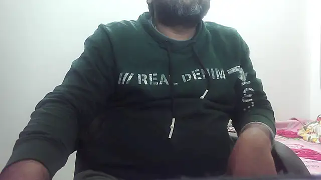 Snapshot of rentarob chatting on 4, 2, 2025 rentarob online show from 4, 2, 2025
