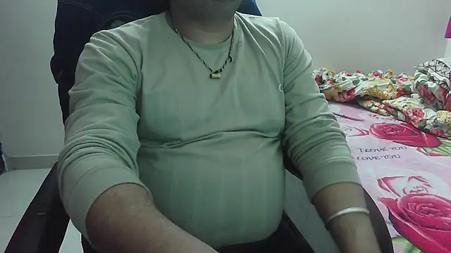 Snapshot of rentarob chatting on 25, 2, 2025 rentarob online show from 25, 2, 2025