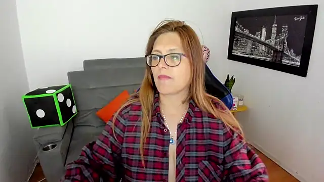 Ivette Shaira online show from 28, 1, 2025