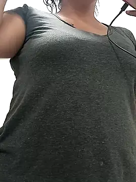 Snapshot of Morenitha-XXX chatting on 25, 1, 2025 Morenitha-XXX online show from 25, 1, 2025