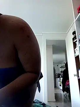 Snapshot of Morenitha-XXX chatting on 15, 10, 2025 Morenitha-XXX online show from 15, 10, 2025