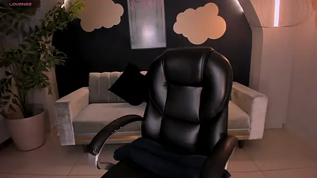 BiancaPierce online show from 23, 12, 2024