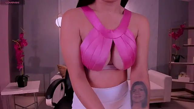 BiancaPierce online show from 18, 1, 2025