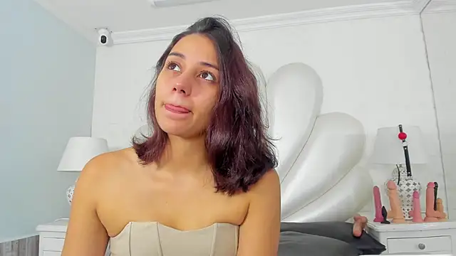 LucianaCarter online show from 18, 12, 2024