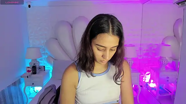 LucianaCarter online show from 15, 1, 2025