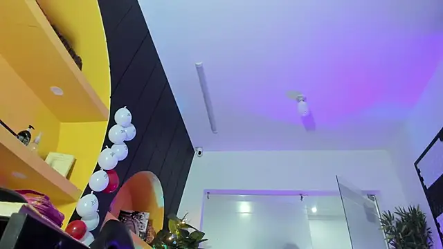 LucianaCarter online show from 30, 1, 2025