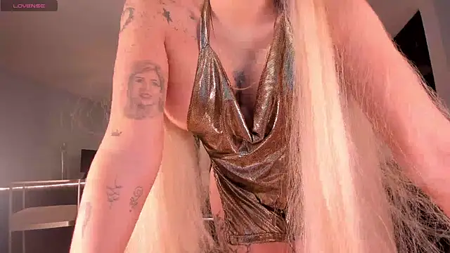 SophiePalmer online show from 10, 2, 2025