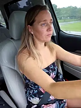 SkyelarSommer online show from 4, 10, 2025