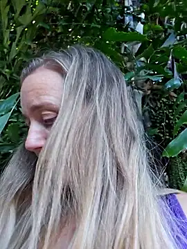 SkyelarSommer online show from 18, 10, 2025