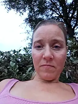 SkyelarSommer online show from 19, 10, 2025