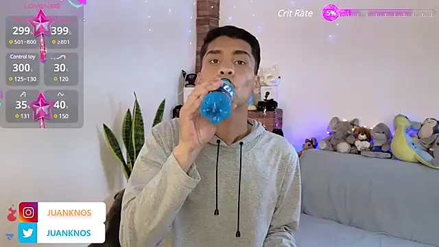 Snapshot of by_pandora chatting on 9, 2, 2025 by pandora online show from 9, 2, 2025