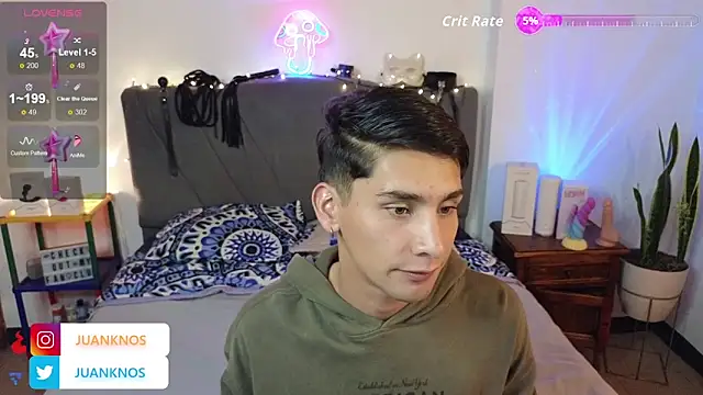 Snapshot of by_pandora chatting on 27, 9, 2025 by pandora online show from 27, 9, 2025