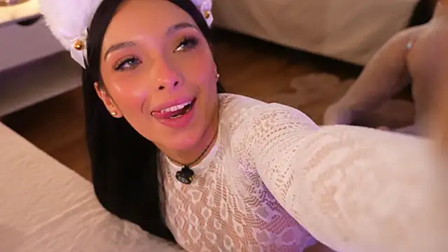 Victoria Watsson online show from 18, 3, 2026