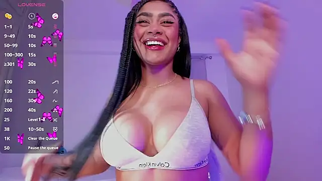 Snapshot of briana_walker chatting on 1, 3, 2025 briana walker online show from 1, 3, 2025