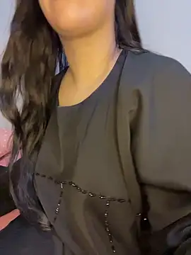 Mayacrayzi online show from 9, 10, 2025