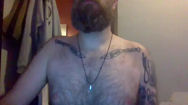 Snapshot of Thrillhouse chatting on 27, 10, 2025 Thrillhouse online show from 27, 10, 2025