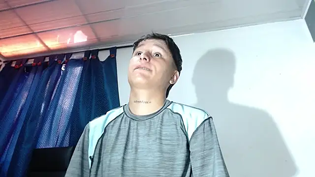 Snapshot of Tamarahryan chatting on 19, 9, 2025 Tamarahryan online show from 19, 9, 2025