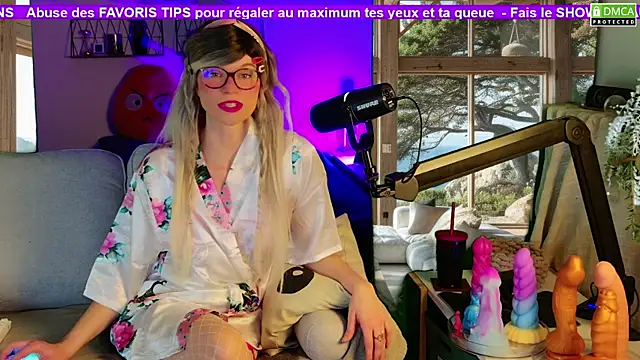 Snapshot of Kittychatte chatting on 9, 11, 2025 Kittychatte online show from 9, 11, 2025