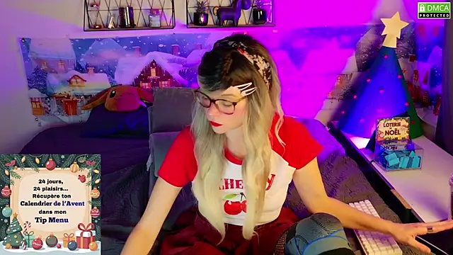 Snapshot of Kittychatte chatting on 18, 12, 2025 Kittychatte online show from 18, 12, 2025