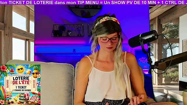 Kittychatte online show from 8, 7, 2026