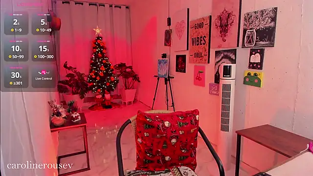 Snapshot of carolinerousev chatting on 10, 12, 2024 carolinerousev online show from 10, 12, 2024