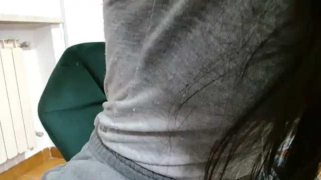 Snapshot of patatinahot87 chatting on 1, 2, 2026 patatinahot87 online show from 1, 2, 2026