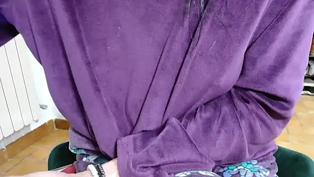 Snapshot of patatinahot87 chatting on 4, 2, 2026 patatinahot87 online show from 4, 2, 2026