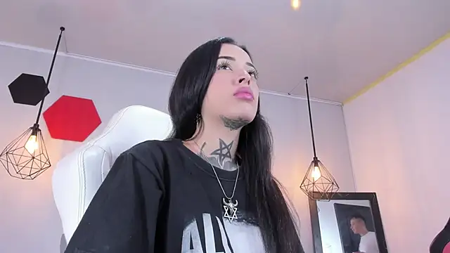 Snapshot of farichell chatting on 12, 1, 2026 farichell online show from 12, 1, 2026