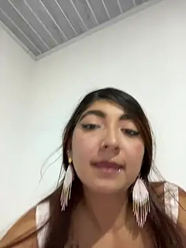 esteni online show from 2, 3, 2025