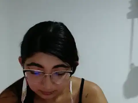 esteni online show from 2, 3, 2025