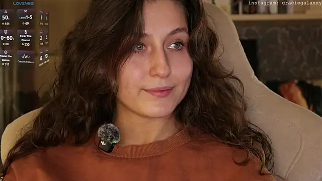 Chill out with Salvia online show from 5, 11, 2025