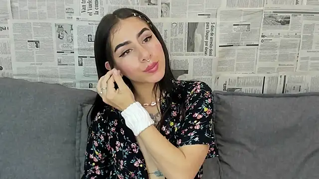 Mhelanny2 online show from 14, 12, 2024