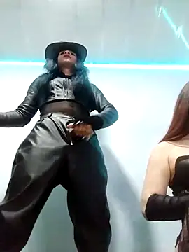 latintransbigcum online show from 28, 9, 2025