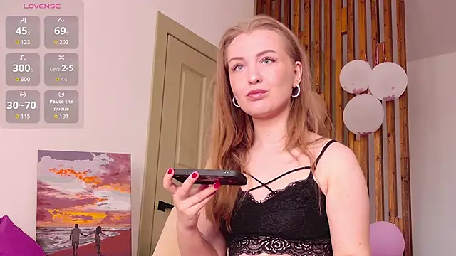 yourlovelyjul online show from 31, 5, 2026