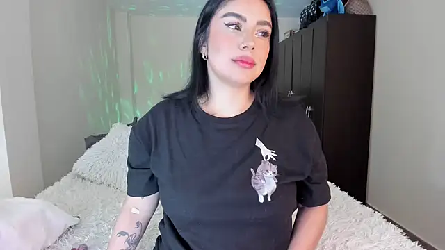 rosalie lust online show from 25, 2, 2025