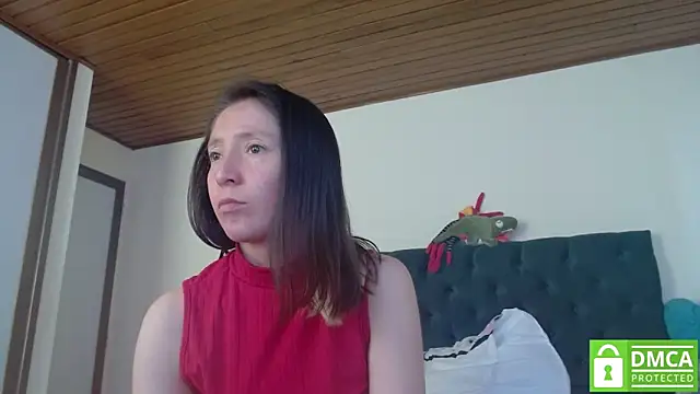Sophi Cute online show from 9, 12, 2024