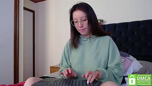 Sophi Cute online show from 22, 12, 2024