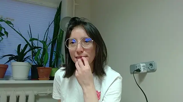 Sophi Cute online show from 14, 2, 2025