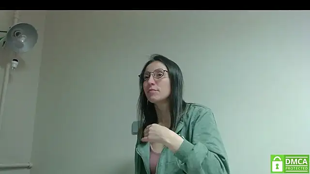 Sophi Cute online show from 27, 10, 2025