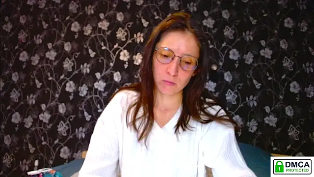 Sophi Cute online show from 10, 5, 2026