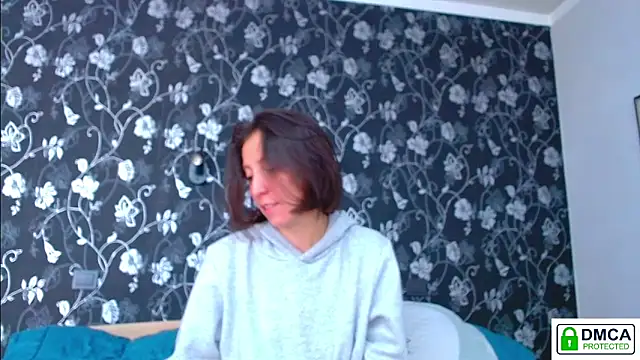 Sophi Cute online show from 14, 5, 2026