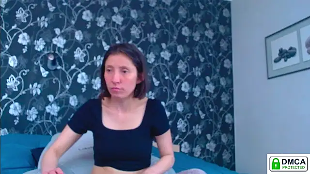 Sophi Cute online show from 25, 5, 2026