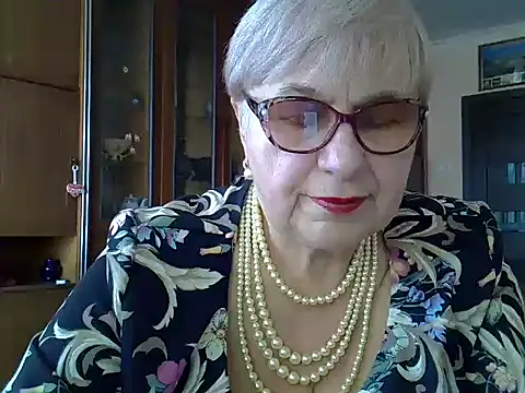 Snapshot of SweetCherry27 chatting on 17, 2, 2025 SweetCherry27 online show from 17, 2, 2025