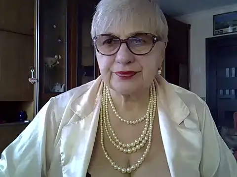 Snapshot of SweetCherry27 chatting on 18, 2, 2025 SweetCherry27 online show from 18, 2, 2025