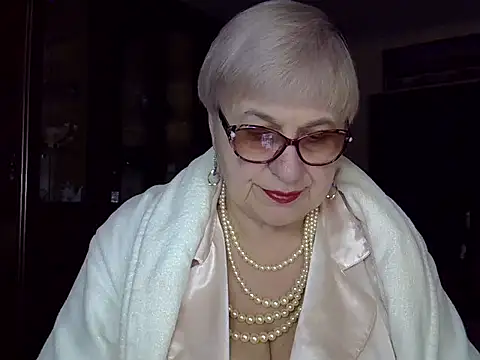 Snapshot of SweetCherry27 chatting on 28, 2, 2025 SweetCherry27 online show from 28, 2, 2025