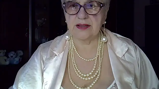 Snapshot of SweetCherry27 chatting on 2, 3, 2025 SweetCherry27 online show from 2, 3, 2025
