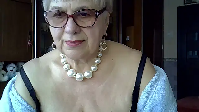 Snapshot of SweetCherry27 chatting on 3, 3, 2025 SweetCherry27 online show from 3, 3, 2025