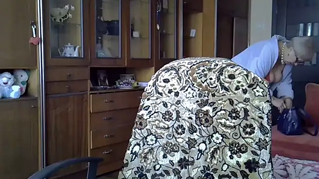 Snapshot of SweetCherry27 chatting on 7, 3, 2025 SweetCherry27 online show from 7, 3, 2025