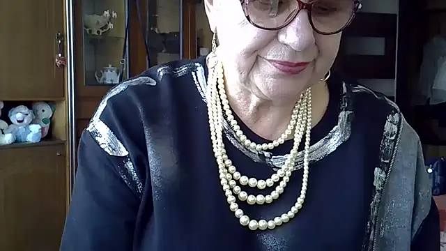 Snapshot of SweetCherry27 chatting on 9, 3, 2025 SweetCherry27 online show from 9, 3, 2025